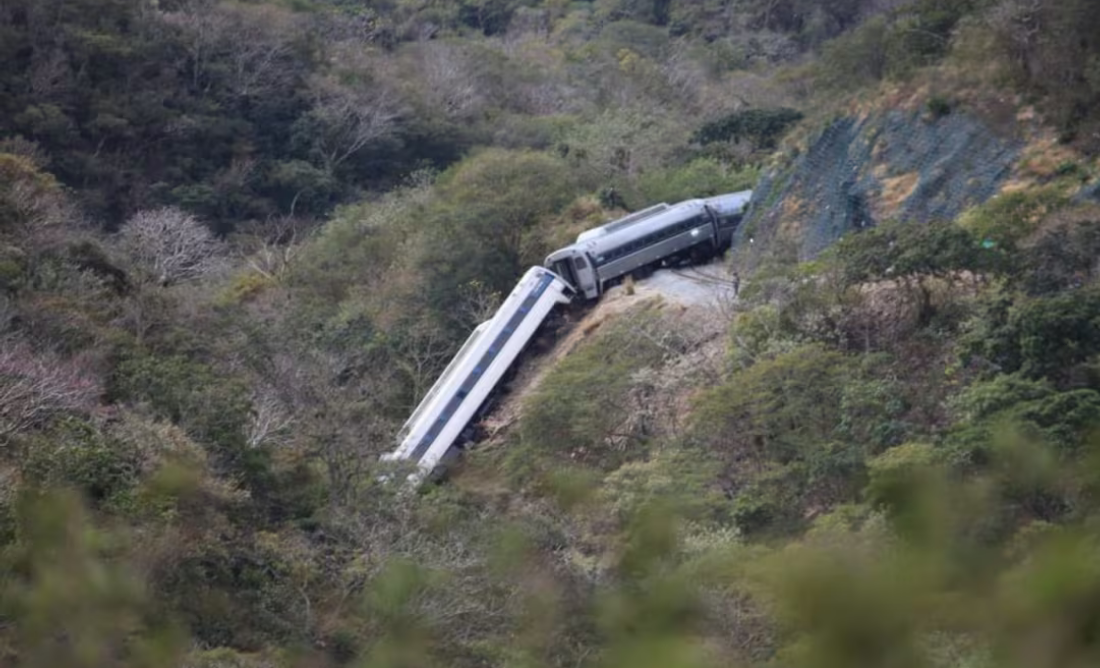 FGR tiene seis meses para concluir investigación por descarrilamiento del Tren Interoceánico en Oaxaca