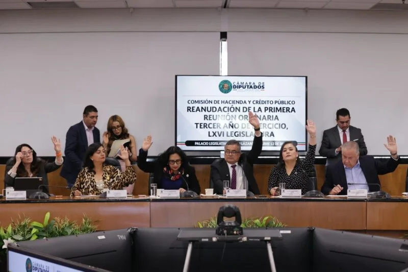 Comisión de Hacienda aprueba reforma al ISR para combatir evasión y apoyar a pequeños negocios